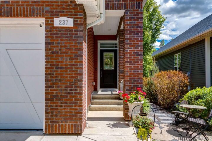 Property Photo:  237 Aspenmere Circle  AB T1X 0T6 
