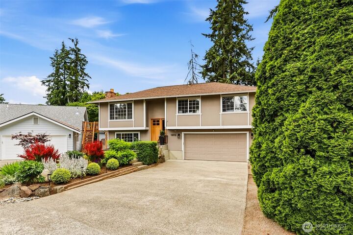 Property Photo: 13910 120th Avenue NE WA 98034
