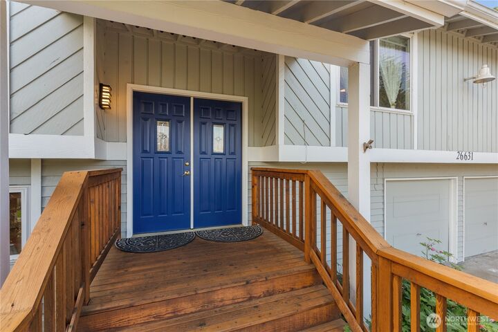 Property Photo:  26631  Carnaby Way  WA 98032 
