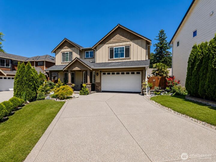 Property Photo: 13814 41st Avenue W WA 98087