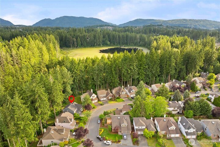 Property Photo: 3736 248th Place SE WA 98029