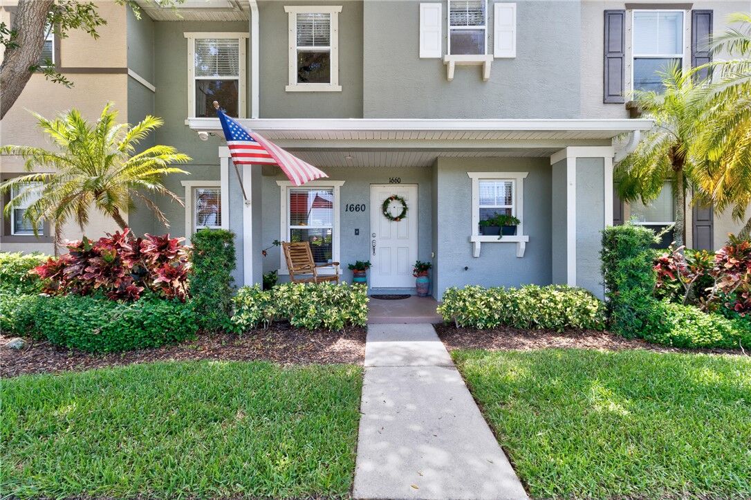 Property Photo:  1660 Pointe West Way 1660  FL 32966 