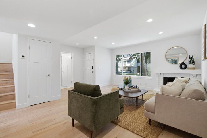 Property Photo:  48 Starlite Court  CA 94043 