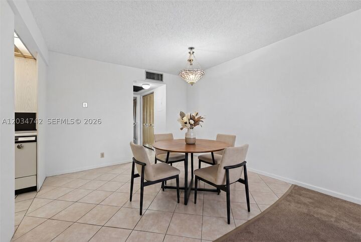 Property Photo: 2401 Antigua Cir E3 FL 33066