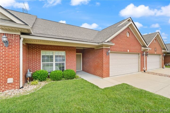 Property Photo:  2128 Pickwick Drive  IN 47150 