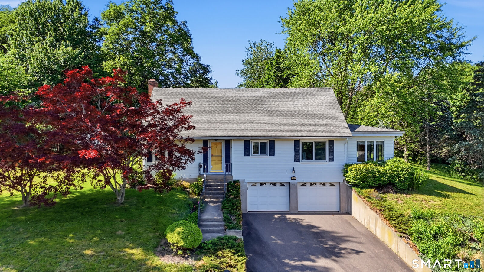 Property Photo: 30 Snipes Terrace CT 06457