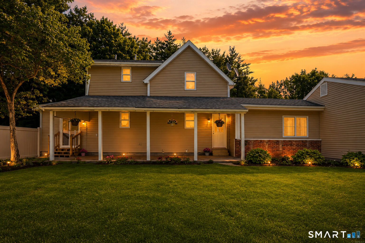 Property Photo:  461 Mountain Road  CT 06111 