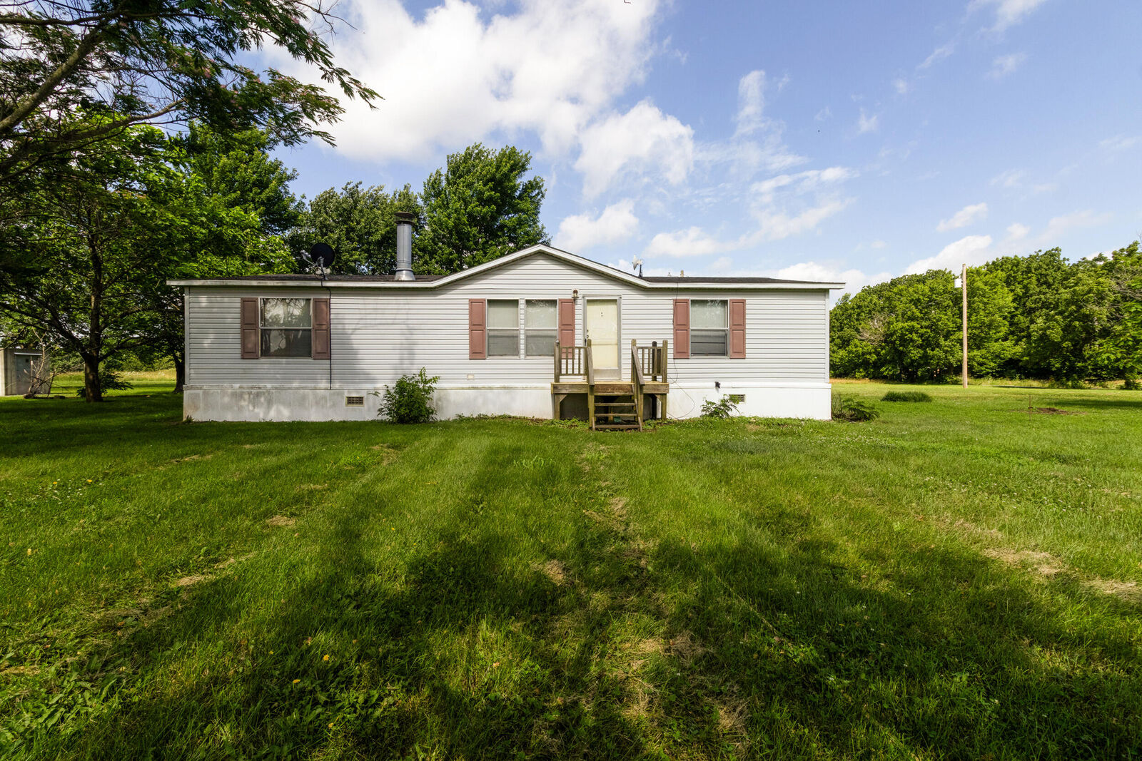 Property Photo: 10451 County Road 94 MO 64836