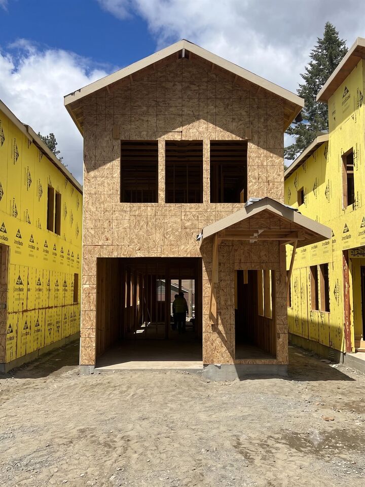 Property Photo: 1111 E 27th Ave WA 99203