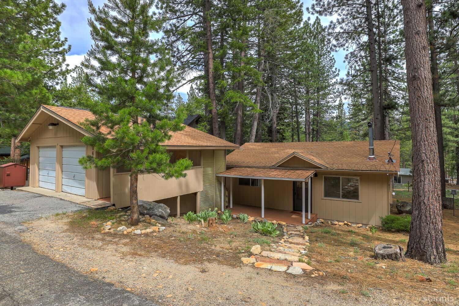 Property Photo: 1863 Normuk Street CA 96150