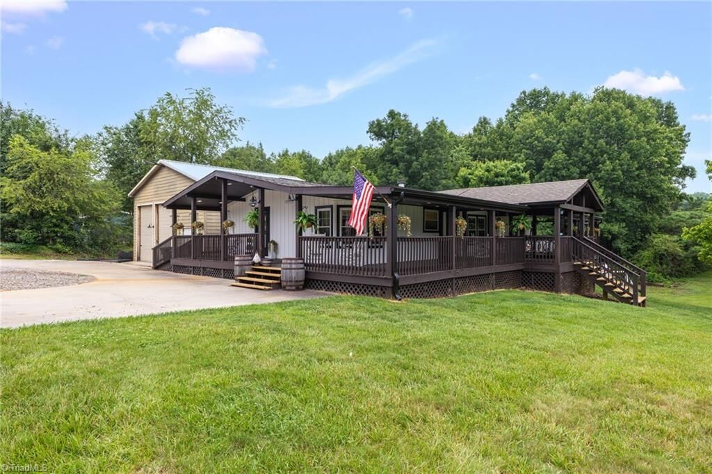 Property Photo:  371 Arbor Grove Baptist Church Road  NC 28659 