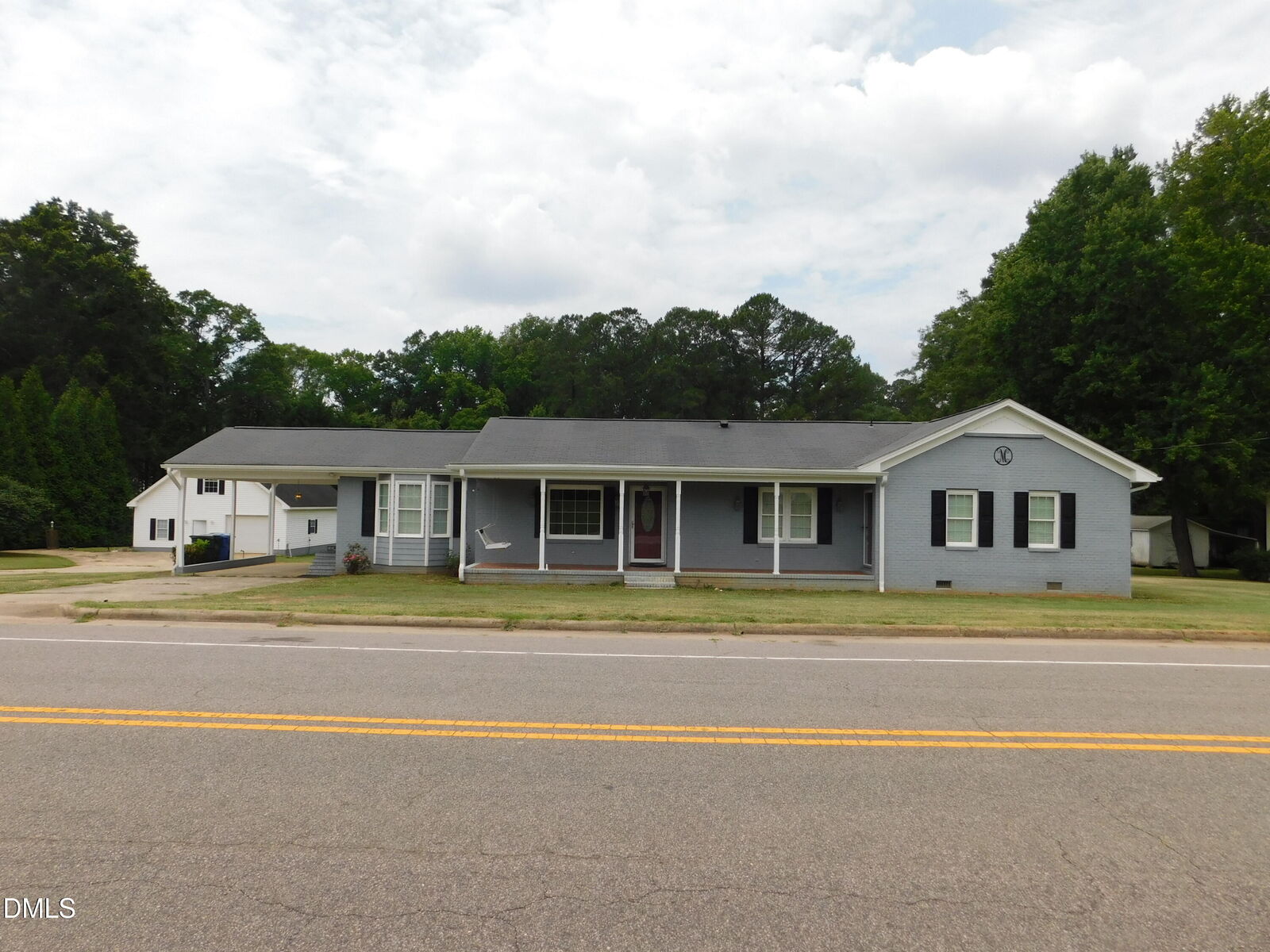 Property Photo: 10392 S Nash Street NC 27557