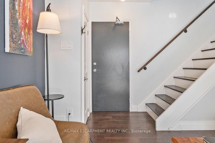 Property Photo: 469 Claridge Road 5 ON L7N 2S1