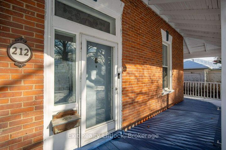 Property Photo: 212 Barnardo Avenue ON K9H 5V7
