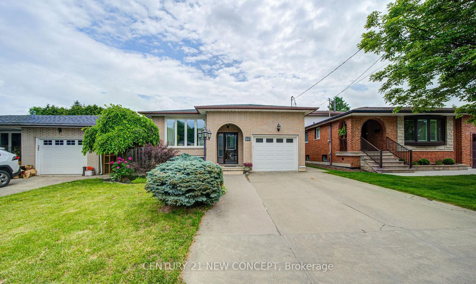 Property Photo:  89 Greencedar Drive  ON L9C 6W4 