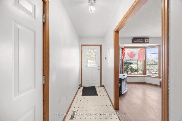 Property Photo: 351 Fleming Drive ON N5V 4Y6