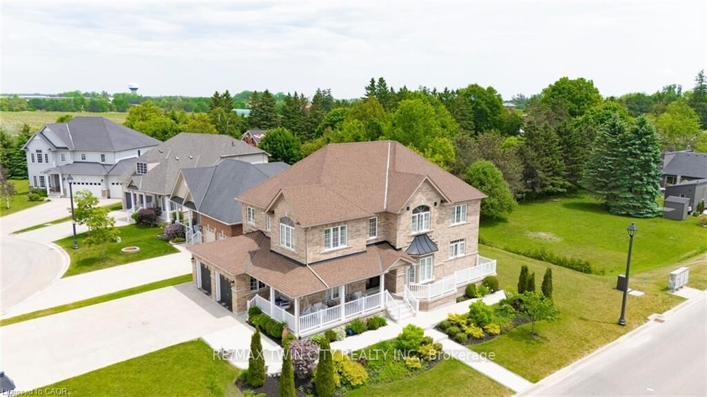 Property Photo: 11 Aitken Court ON N1M 0C8