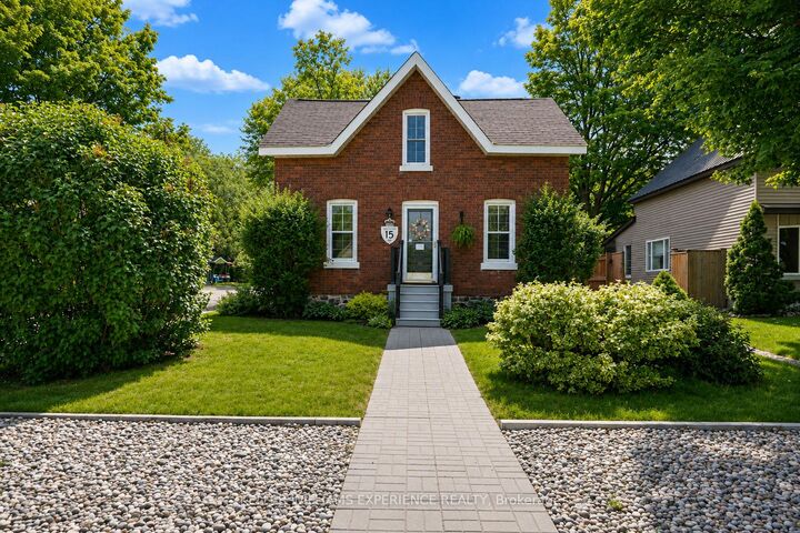 15 Leonard Avenue — photo 1