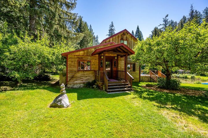 Property Photo:  1416 Robertson Rd  BC V0P 1Z0 
