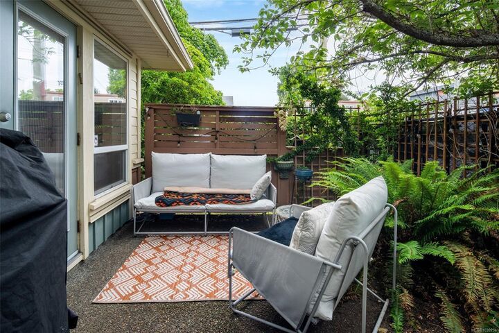 1019 North Park St #16 — photo 1