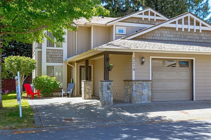 Property Photo: 3214 Ernhill Pl BC V9C 0C6