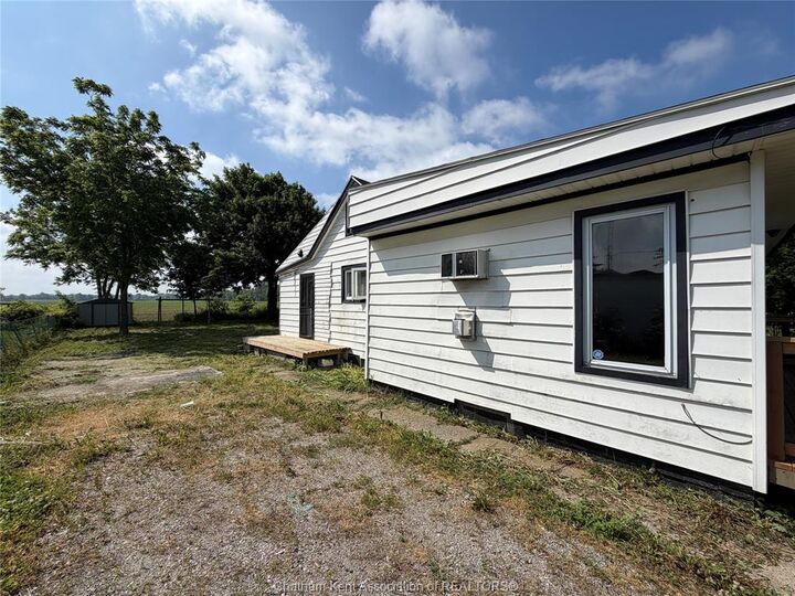 Property Photo: 656 McNaughton Avenue East ON N7L 0E4
