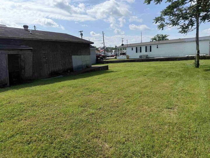 Property Photo: 305 35th Street KY 41129