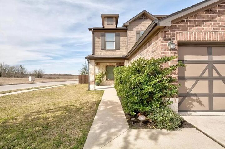 Property Photo: 9016 Ridgewell Road TX 78747