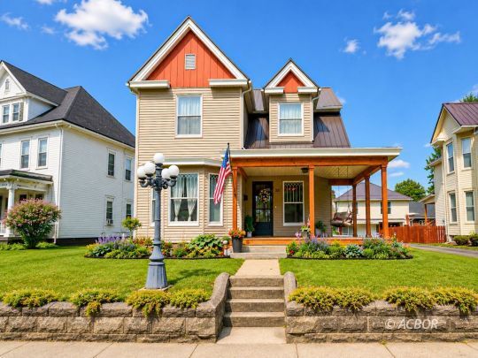 Property Photo: 335 S Pennslyvania Ave OH 45692
