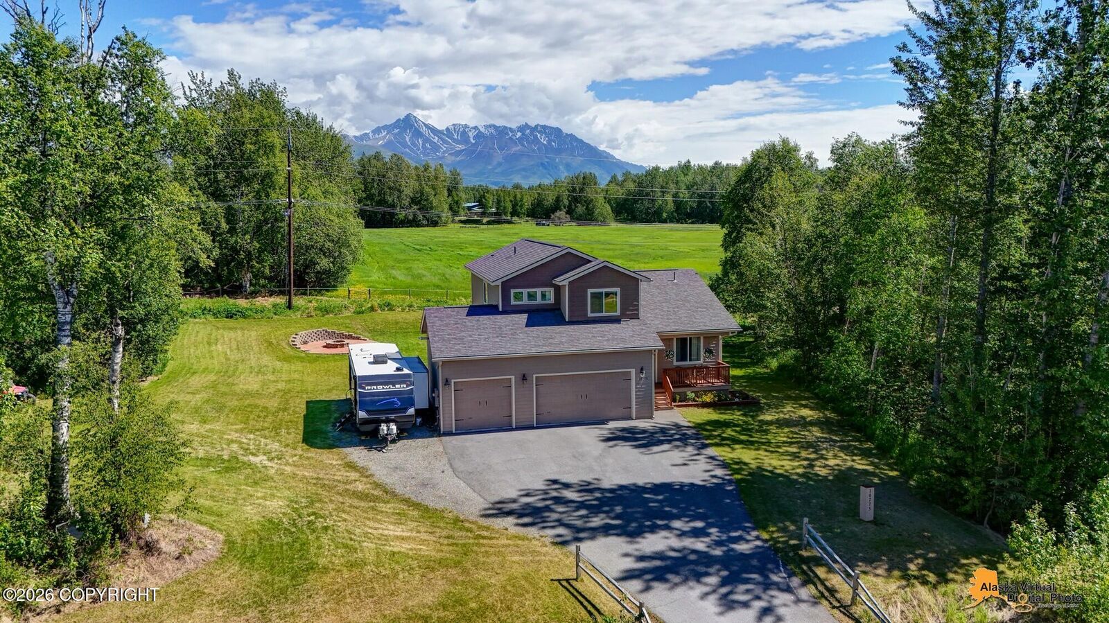 Property Photo: 10775 E Meadowlark Circle AK 99645