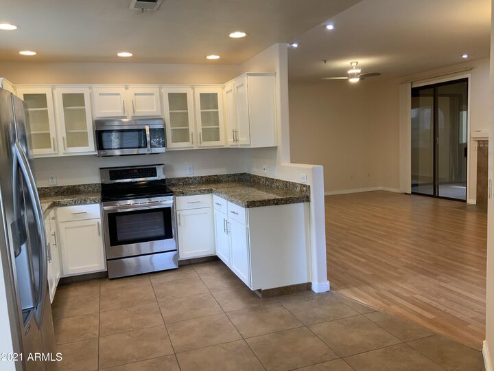 Property Photo:  15252 N 100th Street 1152  AZ 85260 