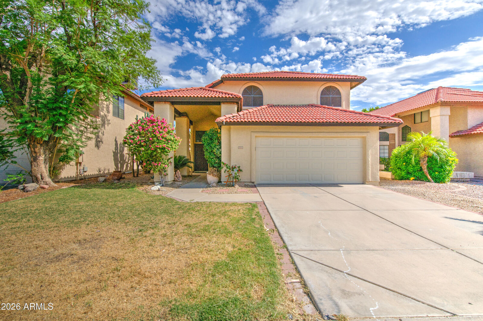 Property Photo:  963 E Calle Del Norte --  AZ 85225 