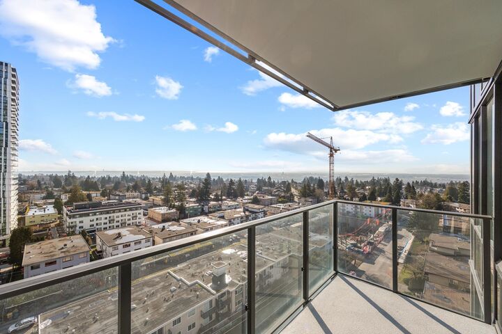Property Photo: 6537 Telford Avenue 1204 BC V5H 0K9
