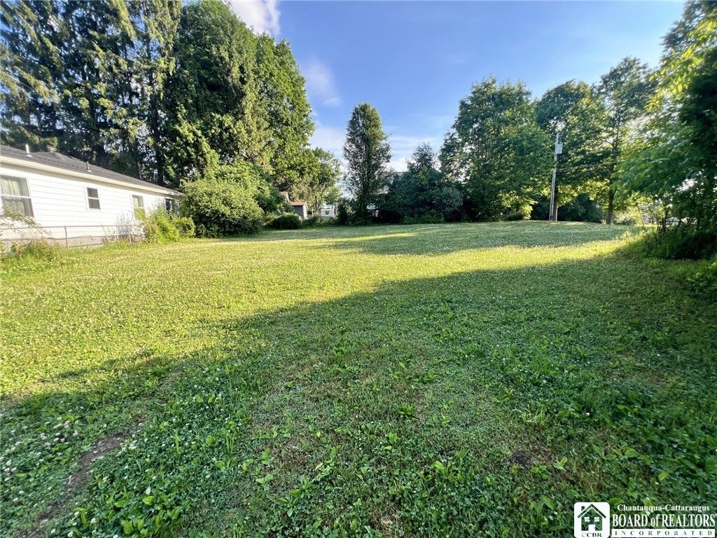 Property Photo:  2 Waldemeere Avenue  NY 14733 