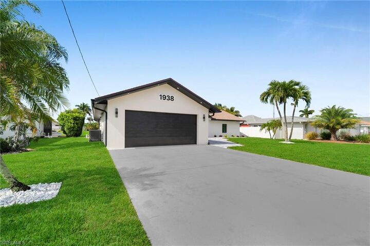 Property Photo:  1938 Cornwallis Pkwy  FL 33904 