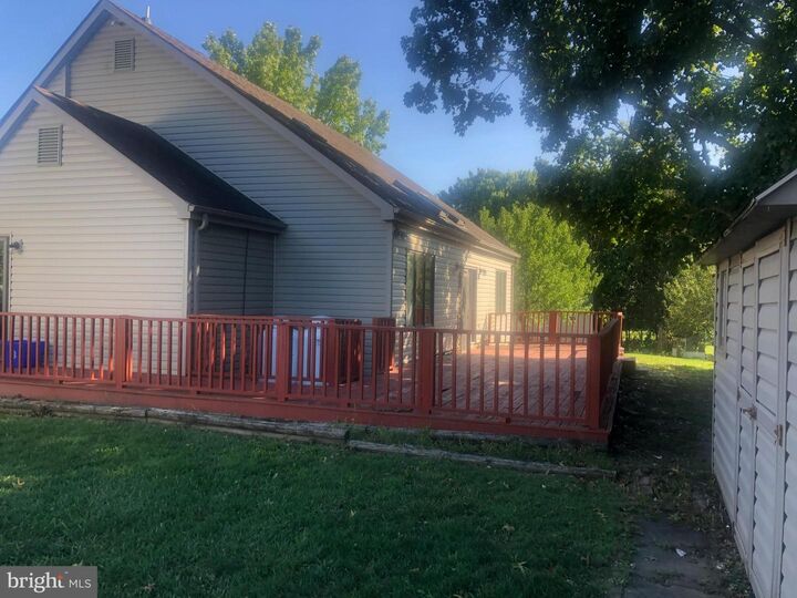 Property Photo: 114 Meadowbrooke Place VA 22602
