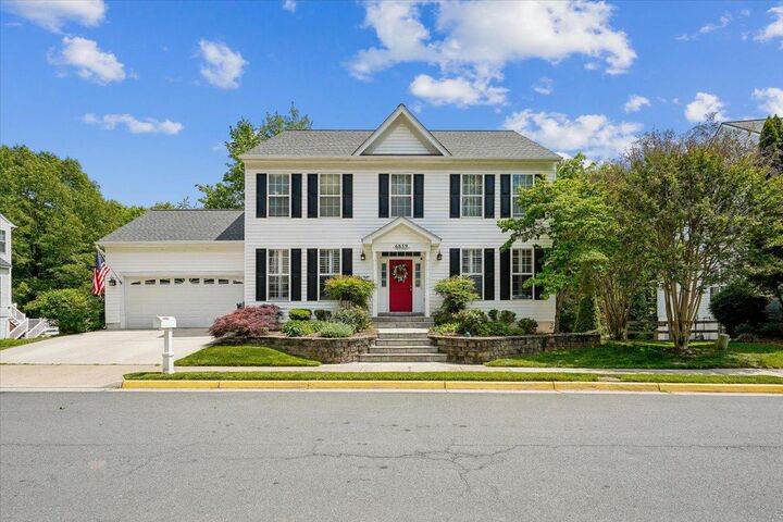 Property Photo: 6859 Colonel Taylor Lane VA 20121