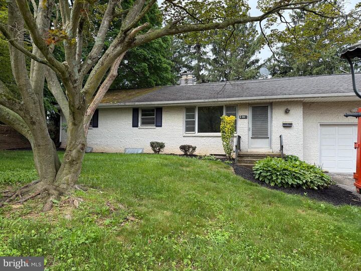 Property Photo:  34 Woodland Drive  PA 17407 