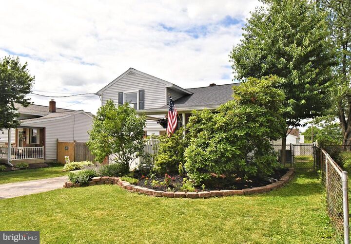 Property Photo: 189 Anthony Wayne Dr. PA 19464