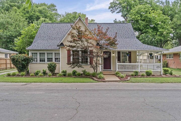 Property Photo:  307 N 4th Street  AR 72006 