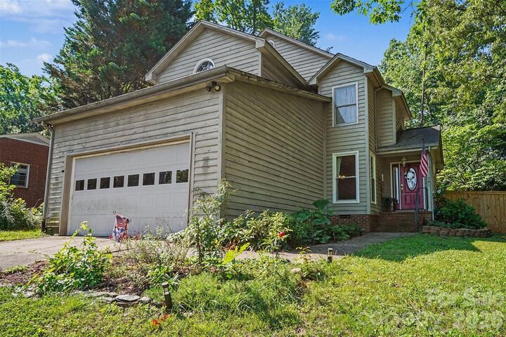 Property Photo:  141 32nd Avenue NW  NC 28601 