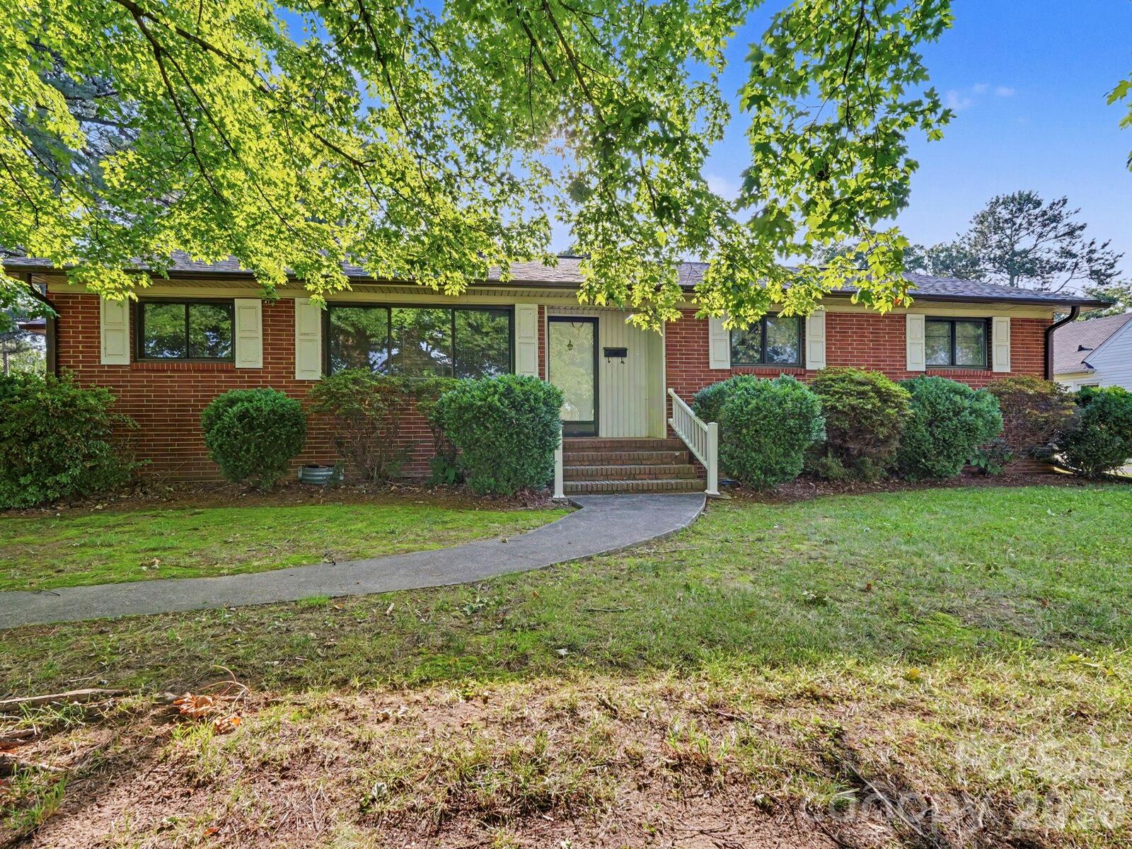 Property Photo:  1006 S Main Street  NC 28088 