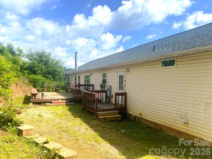 Property Photo:  39 Henry White Lane  NC 28748 