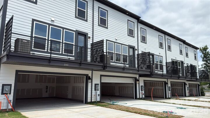 Property Photo: 2143 Hawksworth Lane NC 28262