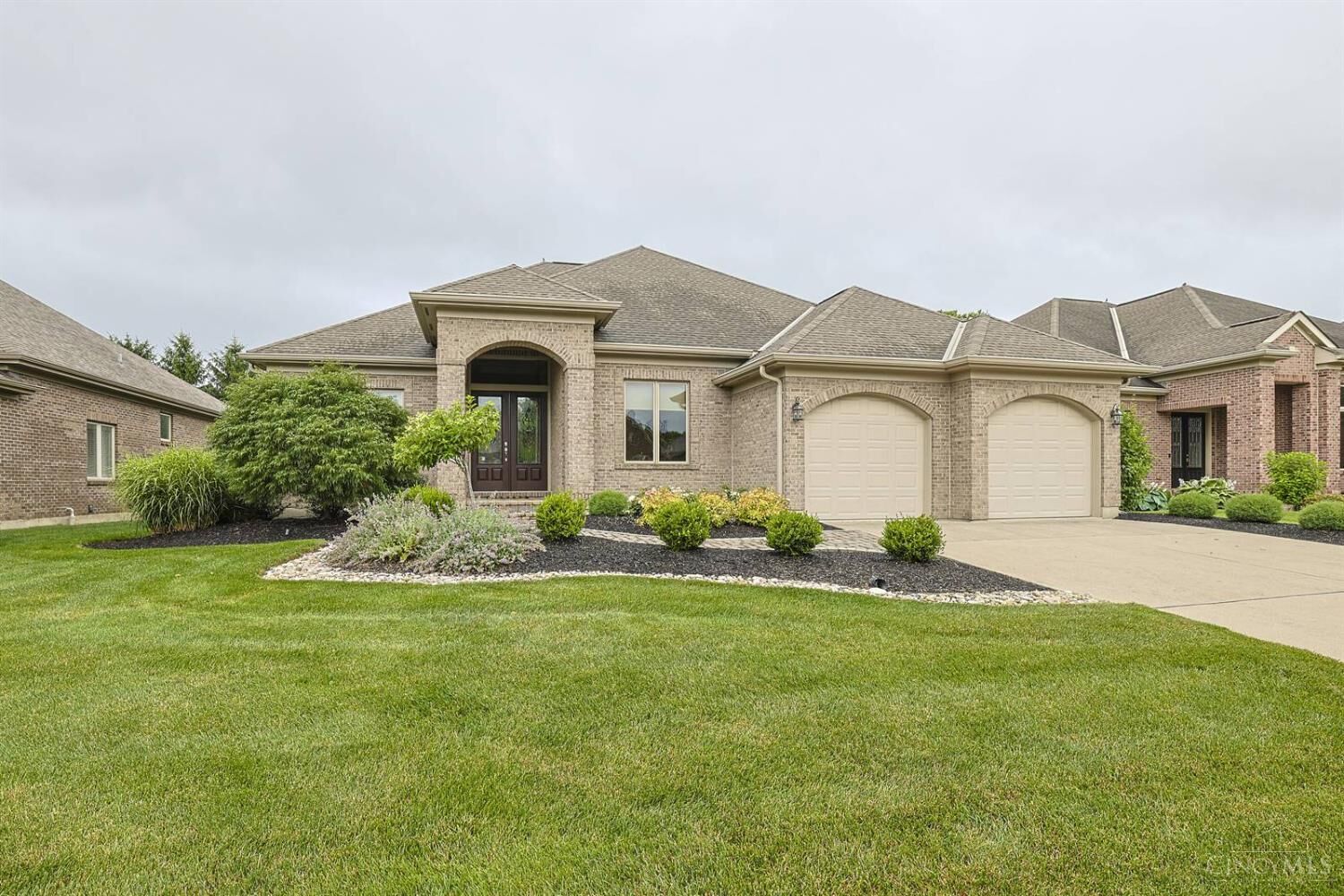Property Photo:  8279 Sweet Briar Court  OH 45044 