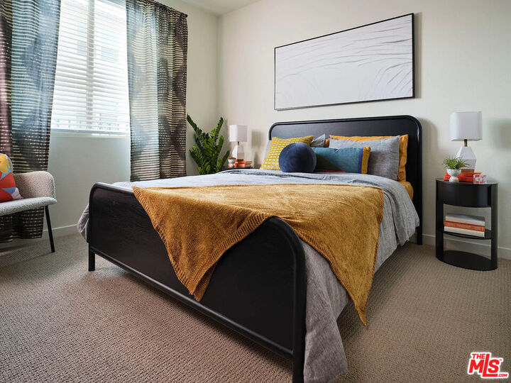 Property Photo: 41545 Ivy St CA 92562