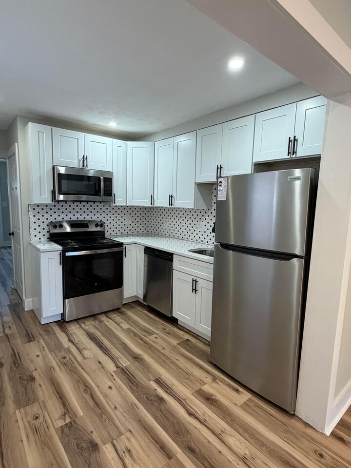 Property Photo:  1606 Cordell Avenue  OH 43211 