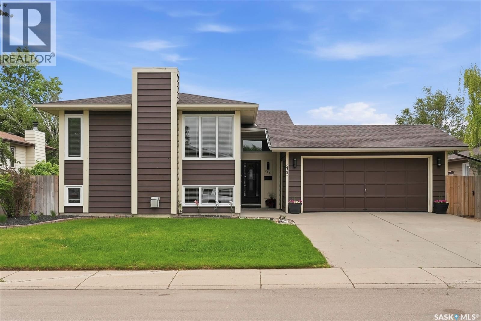 Property Photo: 235 Benesh Crescent SK S7K 6L5