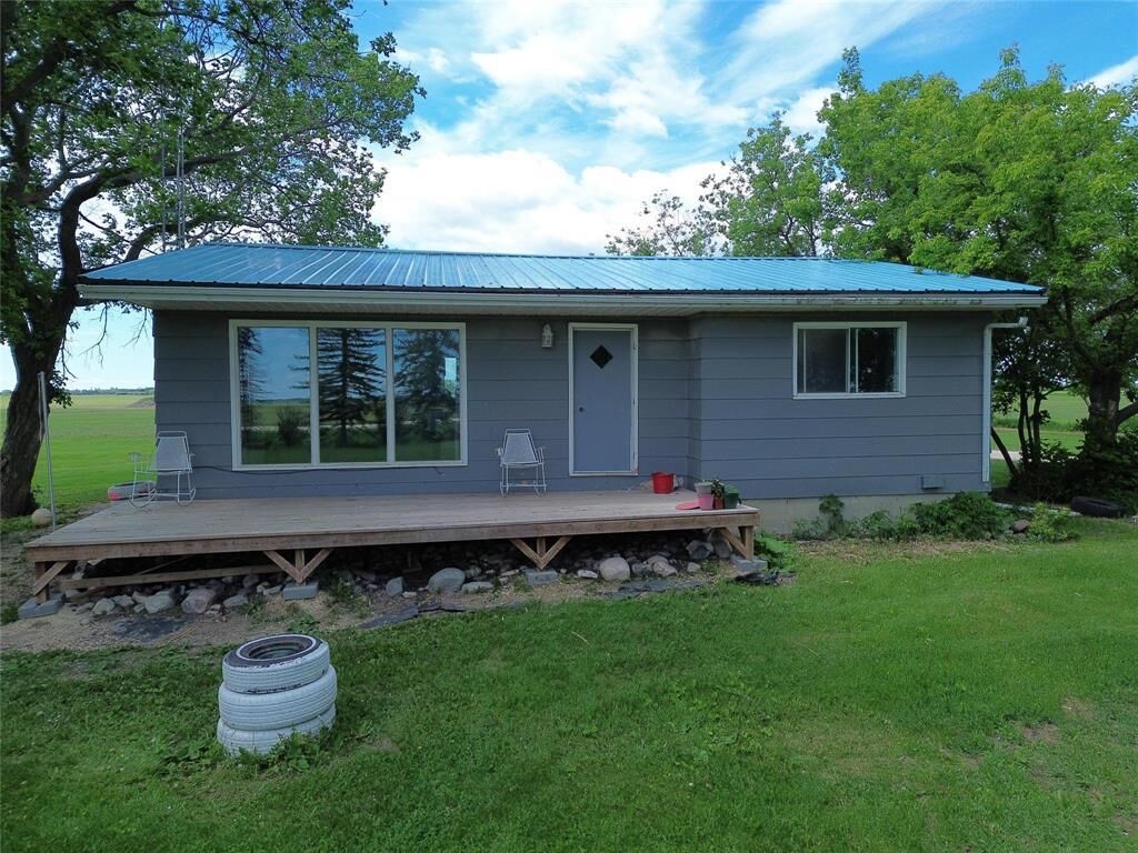 Property Photo: 137144 14E Road MB R0C 0A0