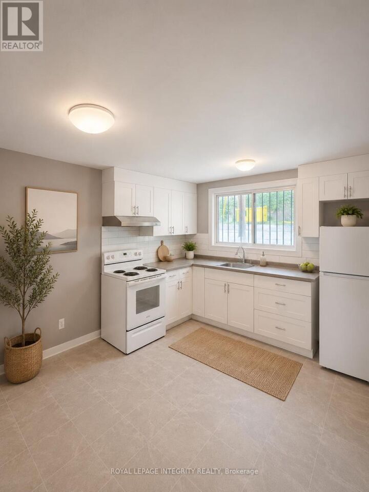 Property Photo:  368 Belisle Street 1  ON K1L 6V2 